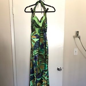 Gorgeous floor-length Evening-Prom Gown, Satin.